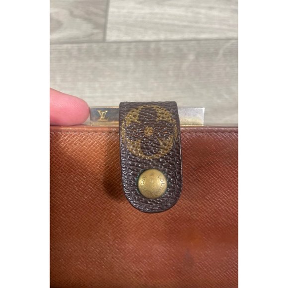 Authentic Louis Vuitton Vintage French Kisslock Long Wallet - Picture 8 of 16